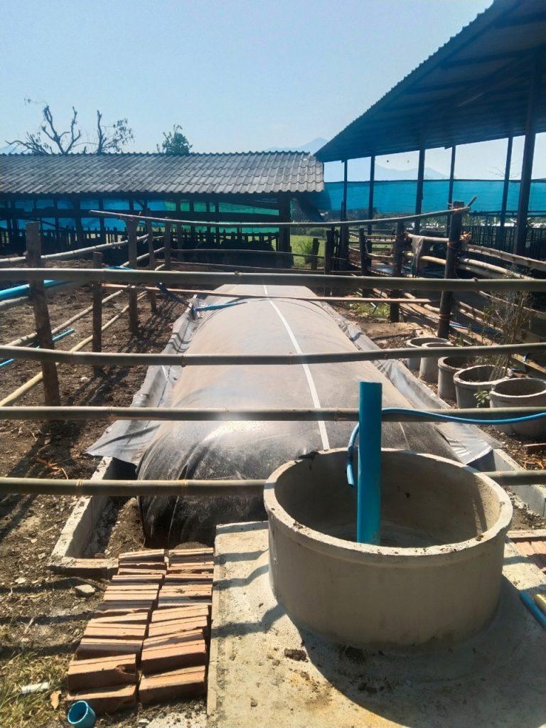 ERDICMU ติดตั้งถุงหมักก๊าซชีวภาพขนาดเล็ก  ณ MMIM FARM ต.ห้วยแก้ว อ.แม่ออน จ.เชียงใหม่ (21/12/2564)