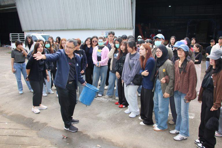 ERDI-CMU ให้การต้อนรับคณาจารย์และนิสิตระดับปริญญาตรีและระดับบัณฑิตศึกษา จากภาควิชาเทคโนโลยีและการจัดการสิ่งแวดล้อม คณะสิ่งแวดล้อม ม.เกษตรศาสตร์ ศึกษาดูงานตามโครงการ “เปิดประสบการณ์เรียนรู้สู่สิ่งแวดล้อมที่ยั่งยืน”