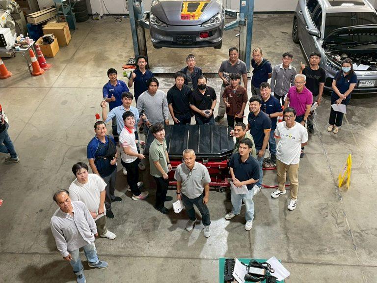 รวมภาพความประทับใจตลอดการอบรม ในโครงการจ้างเหมาการพัฒนาศักยภาพผู้เชี่ยวชาญและแรงงานทักษะสูง (Up Skill) เพื่อเข้าสู่อุตสาหกรรมยานยนต์ไฟฟ้า ปีงบประมาณ 2569 รอบที่ 1